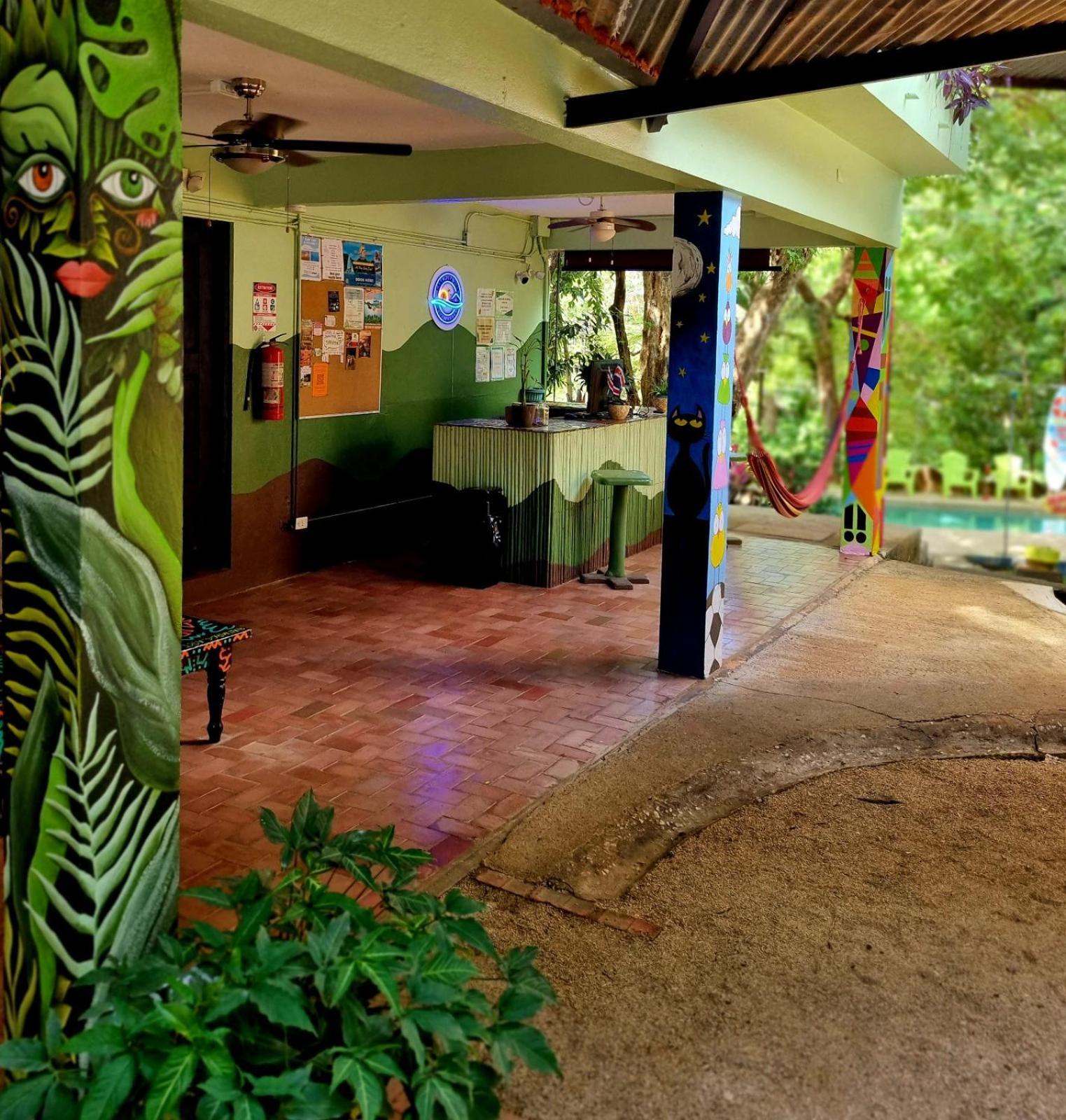 Casa Pura Vida Surf Hostel - Tamarindo Costa Rica Екстер'єр фото