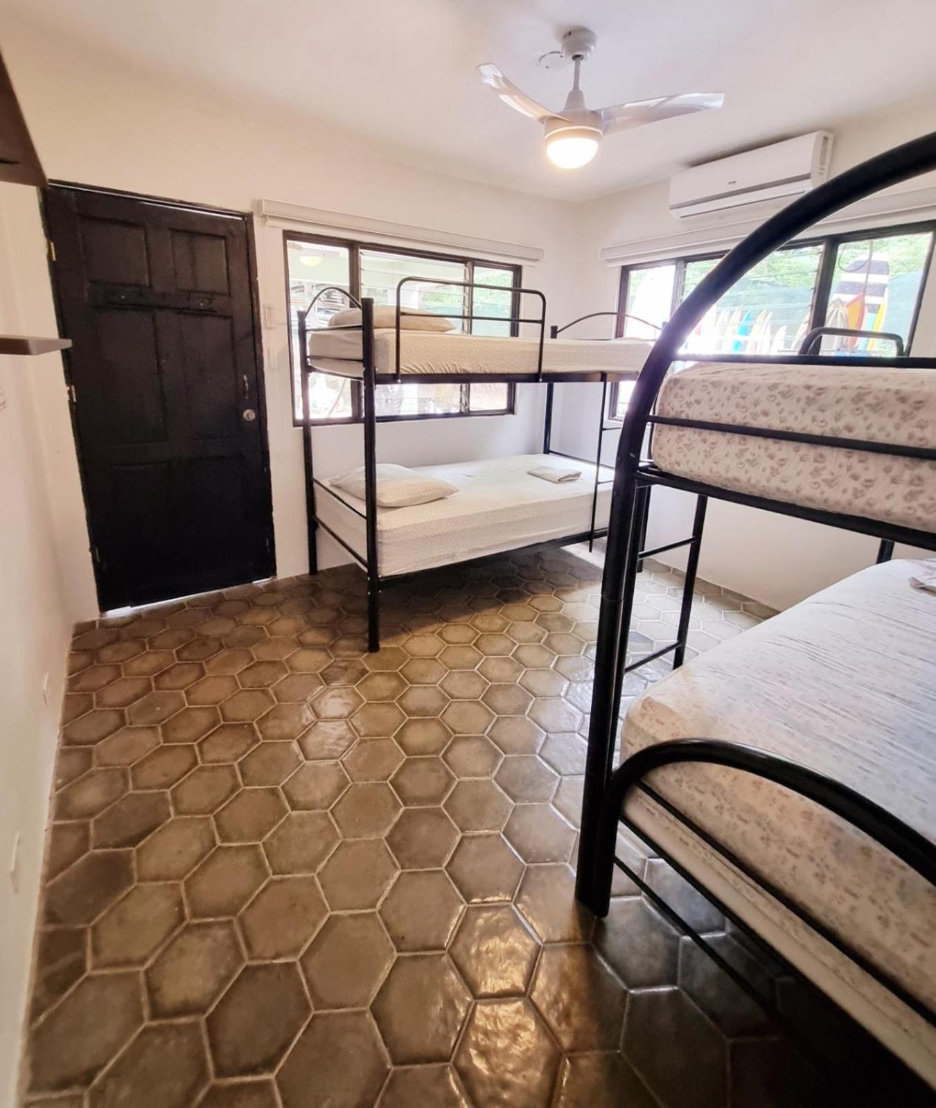 Casa Pura Vida Surf Hostel - Tamarindo Costa Rica Екстер'єр фото