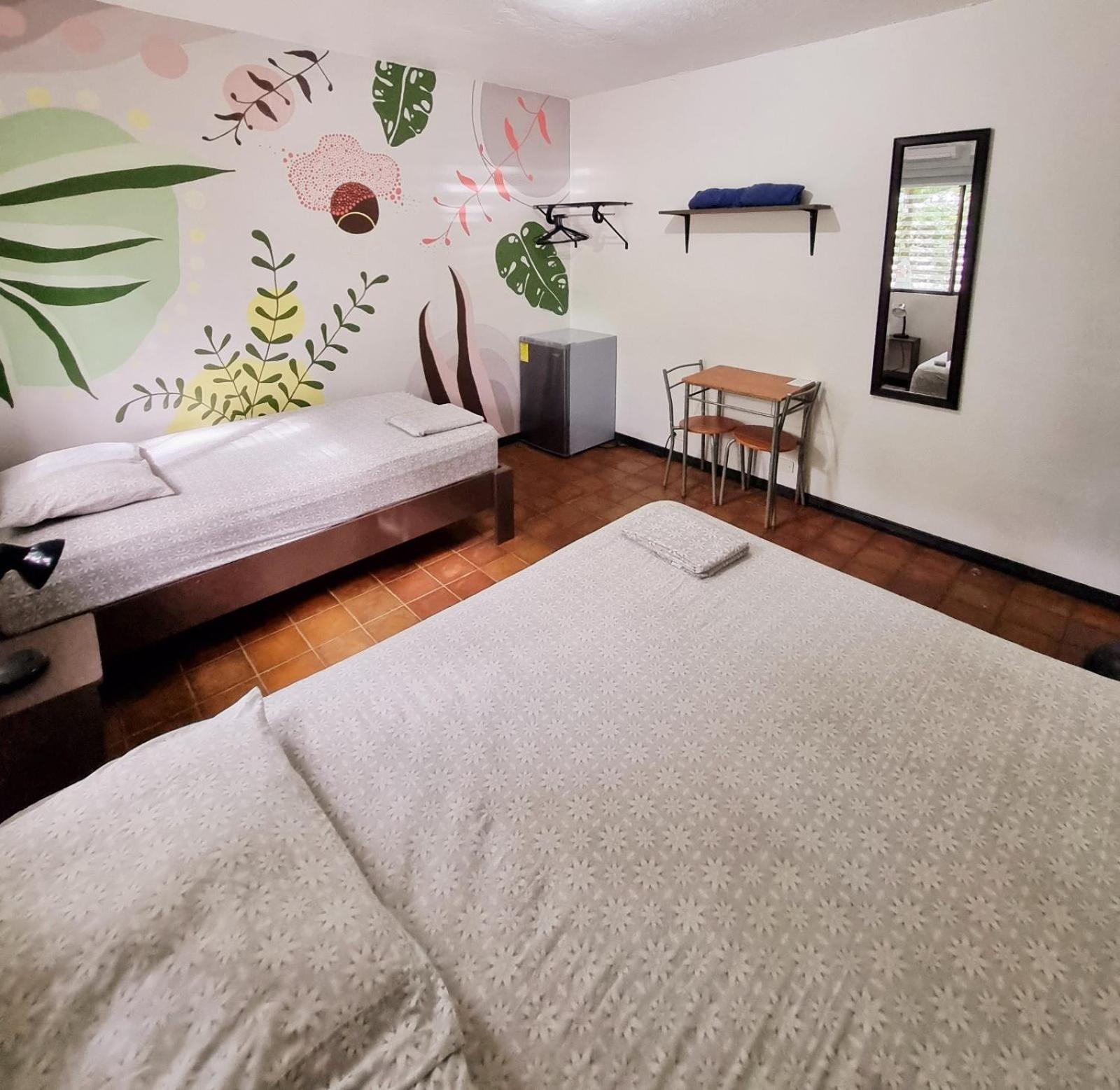 Casa Pura Vida Surf Hostel - Tamarindo Costa Rica Екстер'єр фото