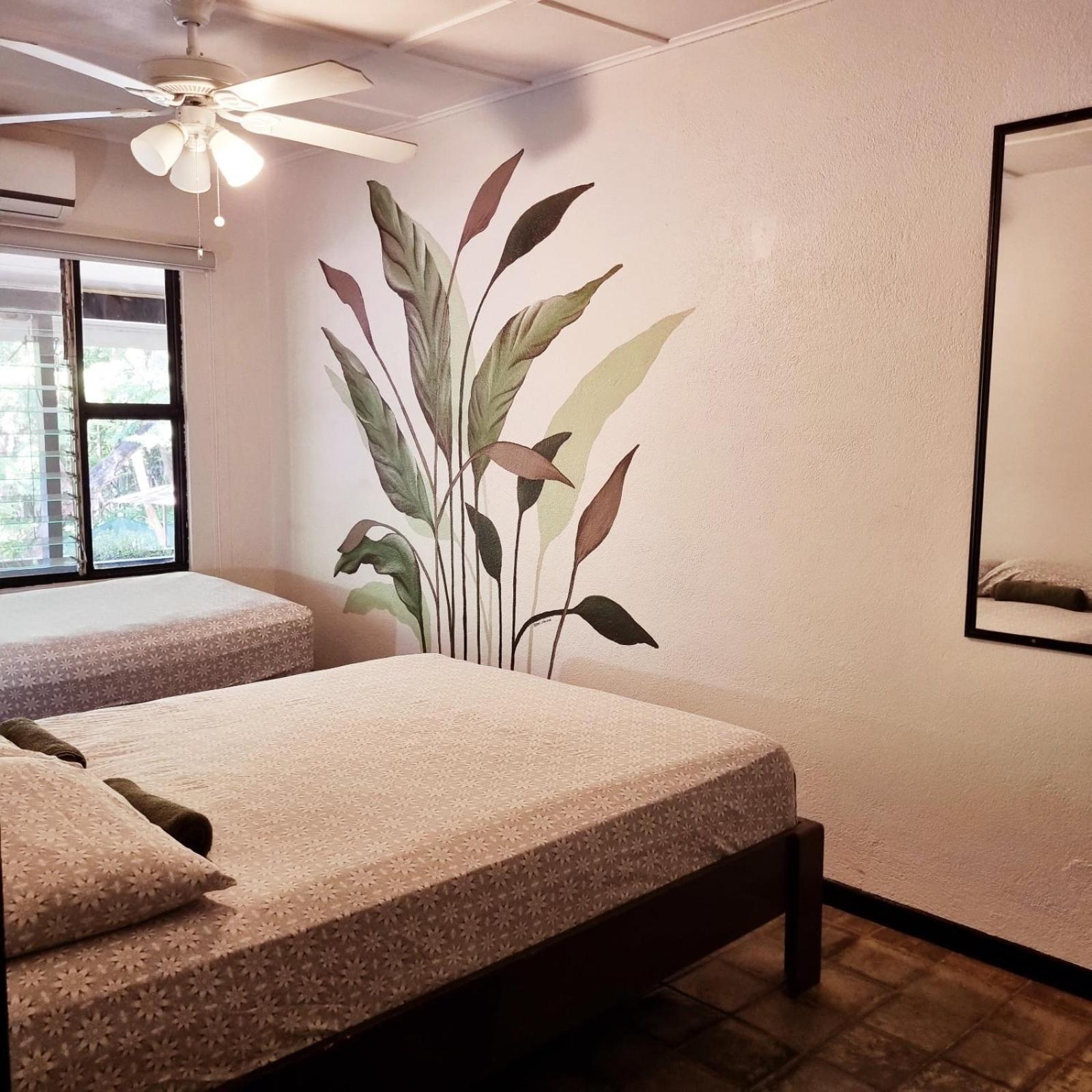 Casa Pura Vida Surf Hostel - Tamarindo Costa Rica Екстер'єр фото